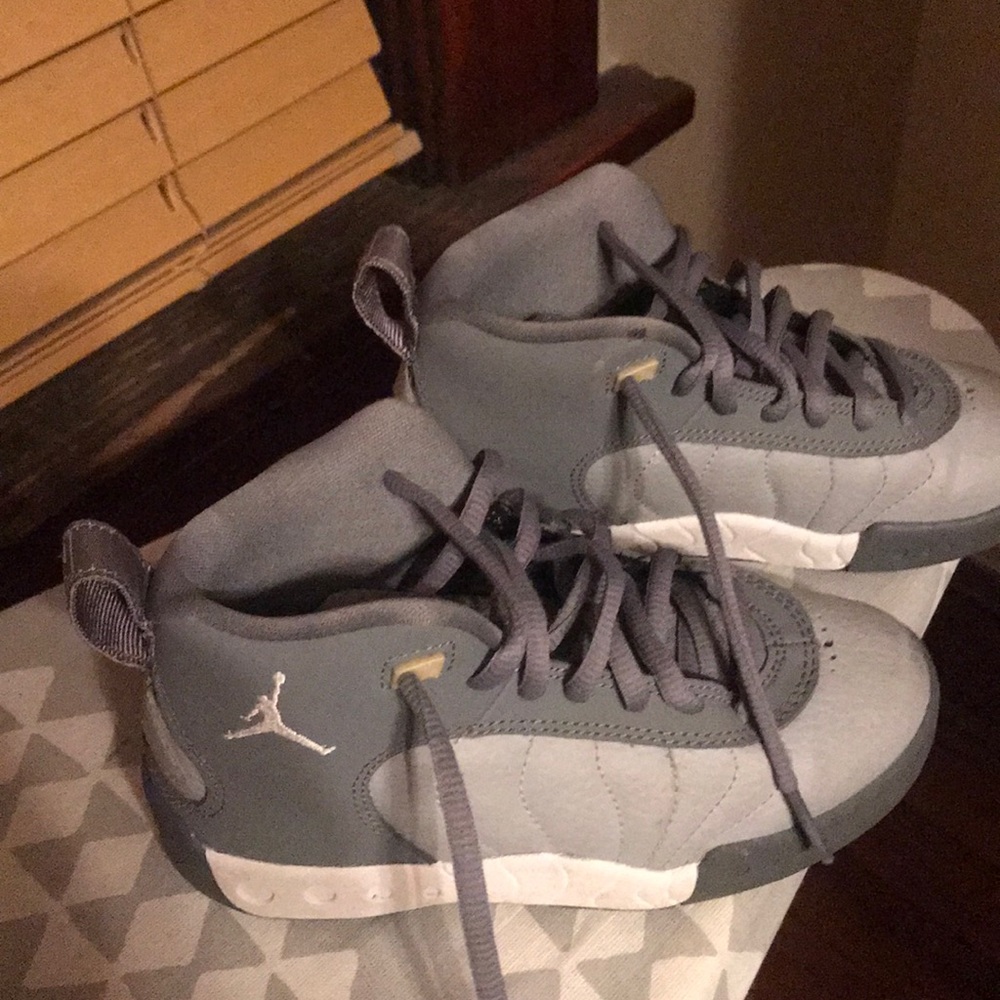 Air Jordan XII